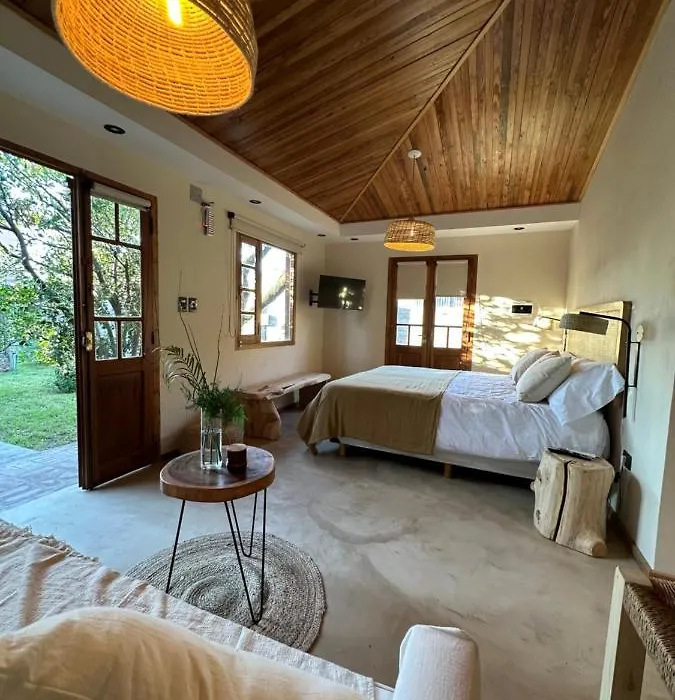 Tanah Host - Casa de Huespedes-1